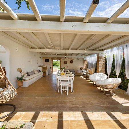 Masseria Li Capperi By Perle Di Puglia アレーツィオ エクステリア 写真