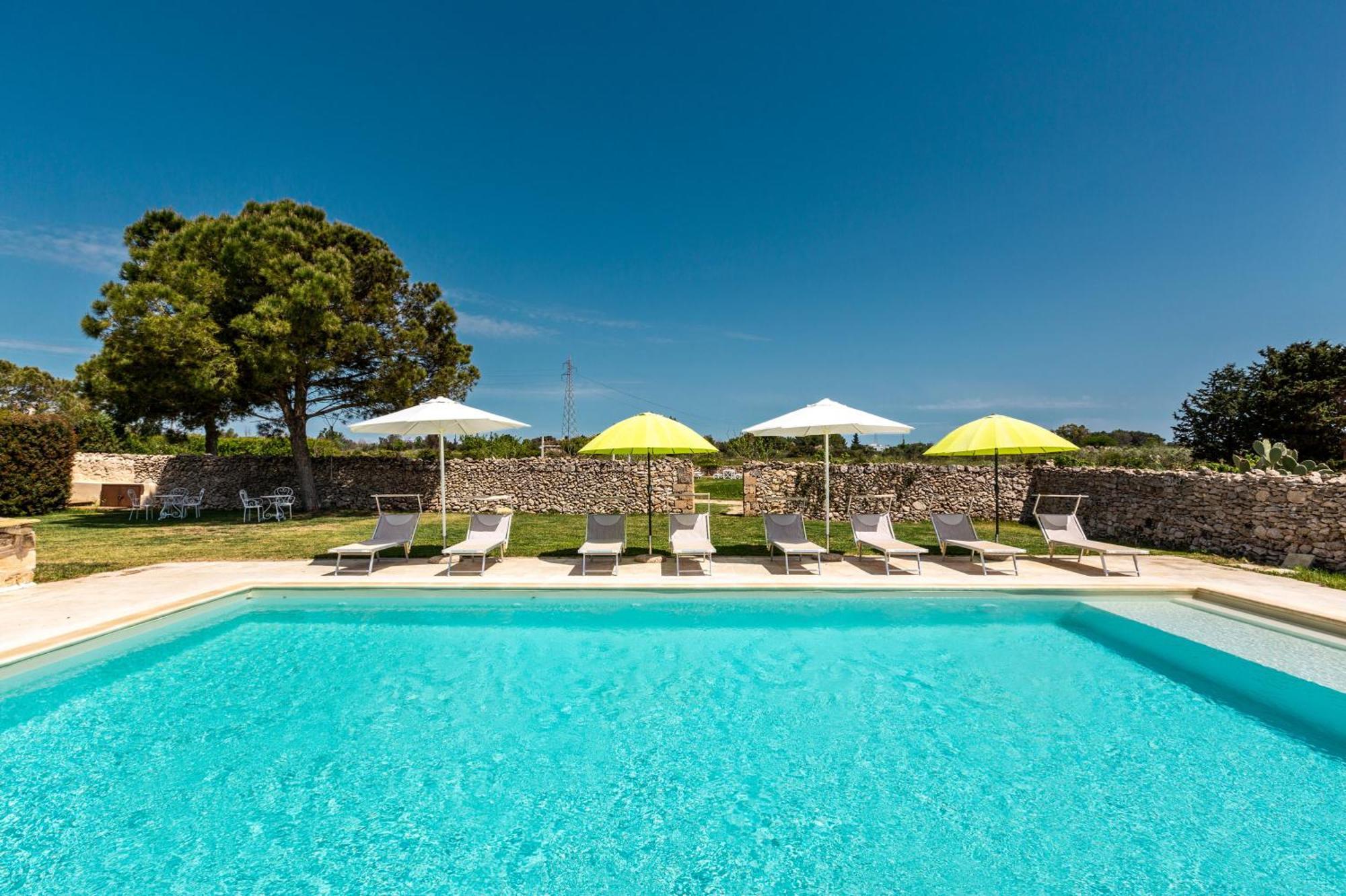 Masseria Li Capperi By Perle Di Puglia アレーツィオ エクステリア 写真