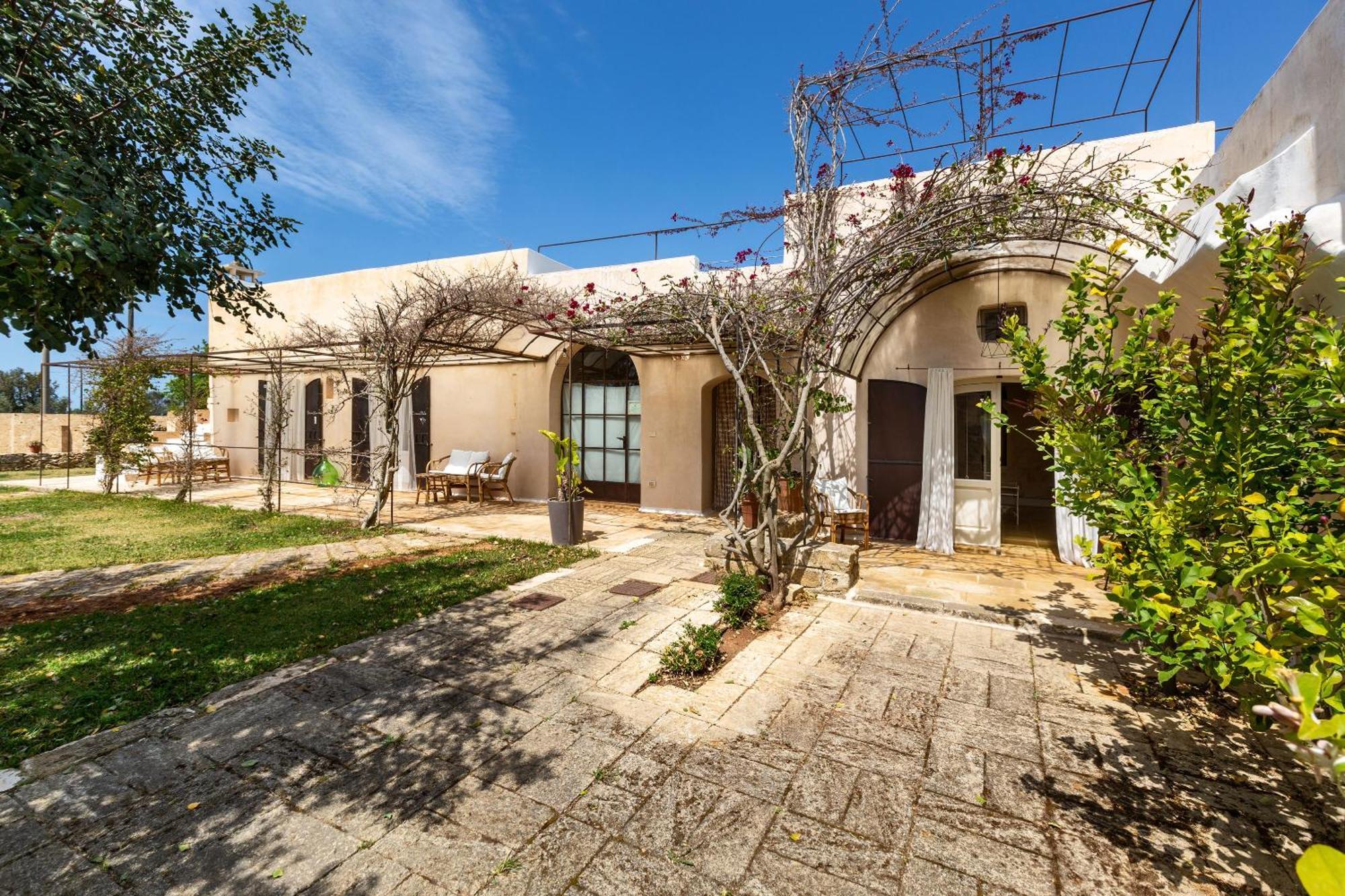 Masseria Li Capperi By Perle Di Puglia アレーツィオ エクステリア 写真