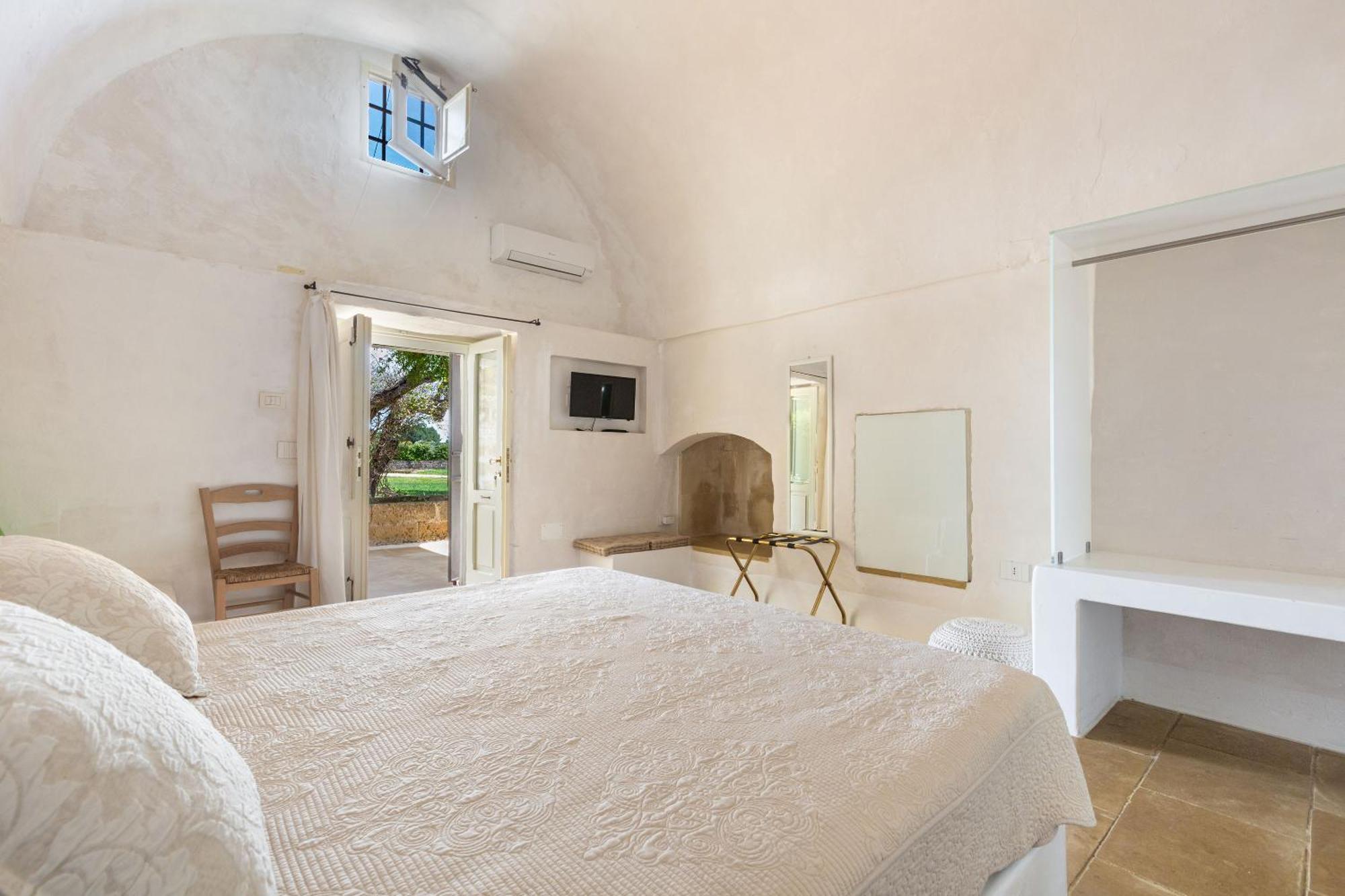 Masseria Li Capperi By Perle Di Puglia アレーツィオ エクステリア 写真